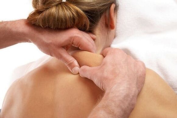 Le massage aide à améliorer l'état de l'ostéochondrose